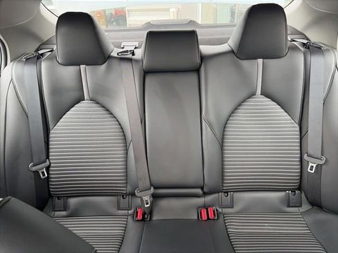 Used 2024 Toyota Camry SE FWD image 23