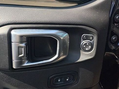 Used 2021 Jeep Gladiator Overland image 6