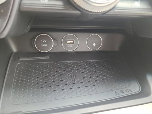 Used 2023 Genesis G70 2.0T w/ Sport Prestige Package image 33