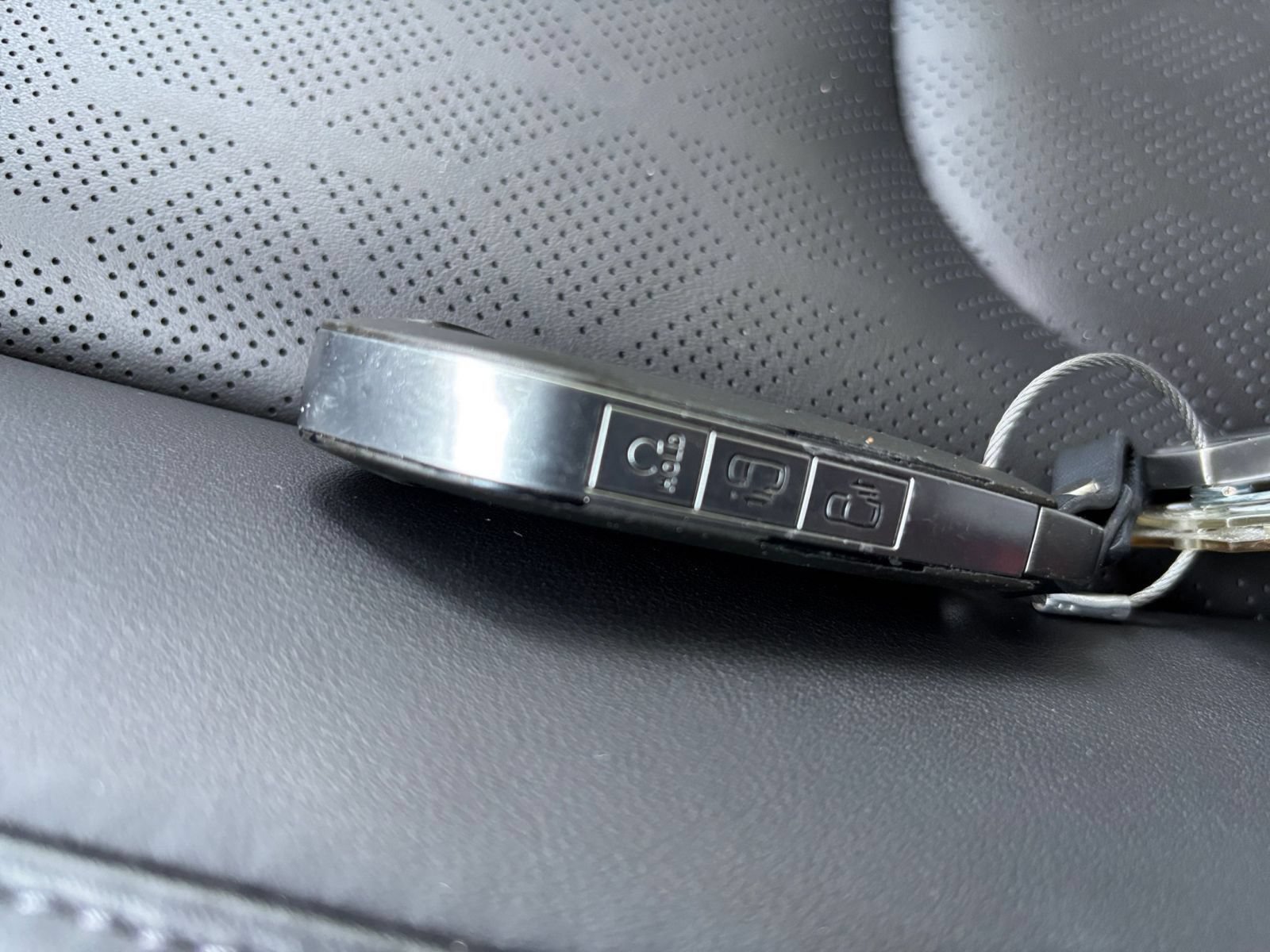 Used 2026 Kia Carnival FWD image 29