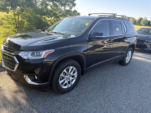 Used 2020 Chevrolet Traverse LT FWD image 5