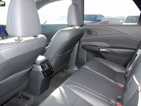 Certified 2024 Lexus RX 350 w/ Convenience Package image 9