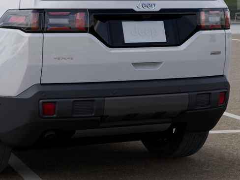 New 2026 Jeep Cherokee Overland image 13