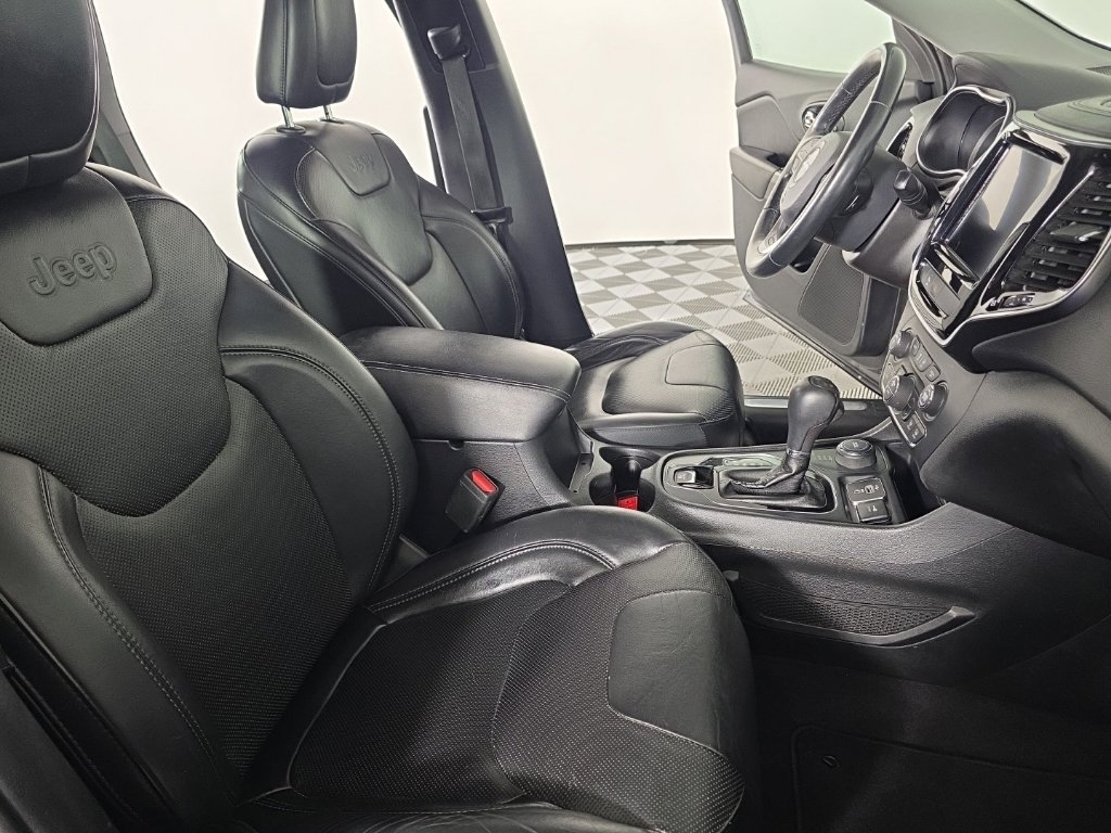Used 2019 Jeep Cherokee Limited AWD/4WD image 39