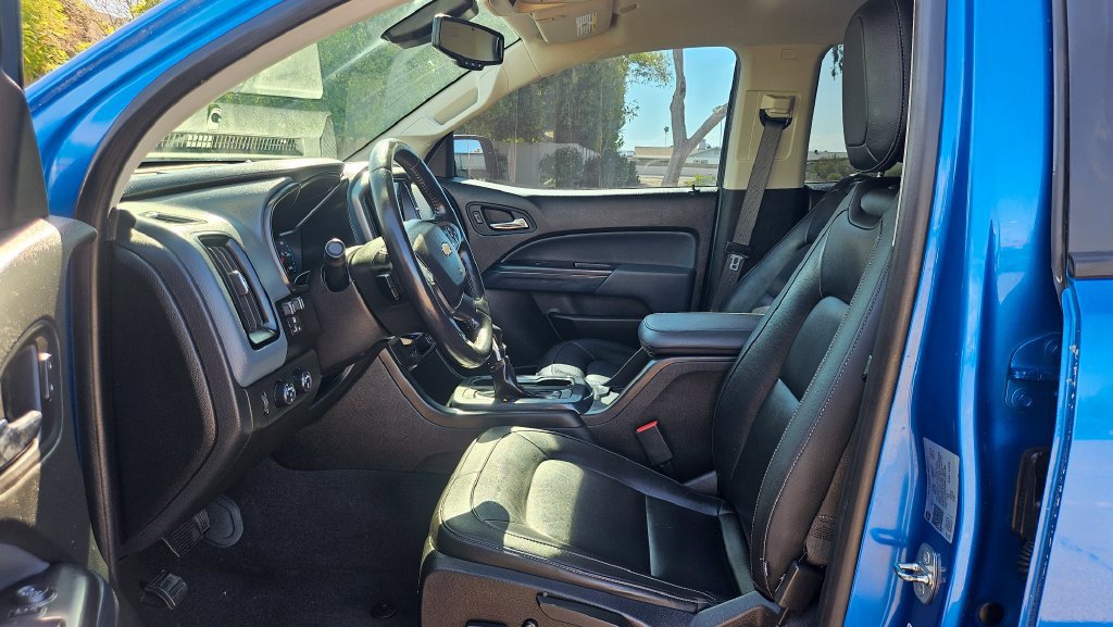 Used 2022 Chevrolet Colorado Z71 w/ Trail Boss Package AWD/4WD image 29