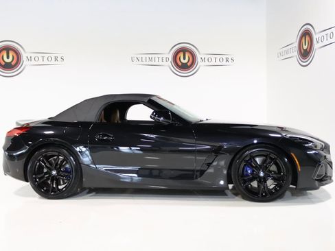 Used 2024 BMW Z4 M40i w/ Premium Package image 37