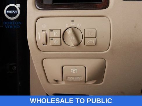 Used 2012 Volvo XC70 3.2 AWD/4WD image 32