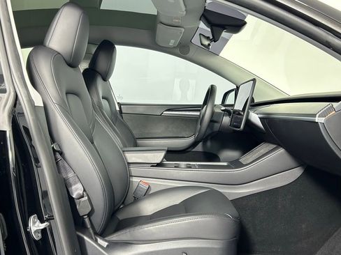 Used 2024 Tesla Model Y Long Range image 10