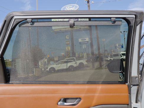 Used 2022 Nissan Pathfinder Platinum w/ Cargo Package image 31