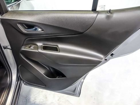 Used 2024 Chevrolet Equinox LT FWD image 30