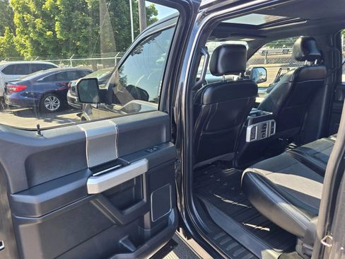 Used 2015 Ford F150 Lariat w/ Equipment Group 502A Luxury AWD/4WD image 14