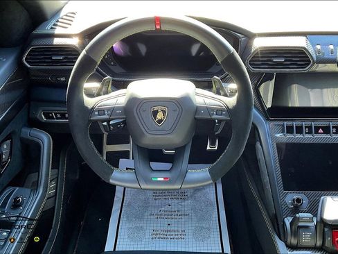 Used 2023 Lamborghini Urus Performante image 7