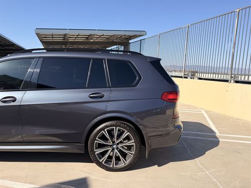 Used 2020 BMW X7 M50i w/ Dynamic Handling Package AWD/4WD image 11