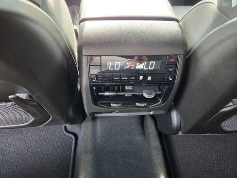 Used 2023 Jeep Grand Cherokee L Summit AWD/4WD image 17