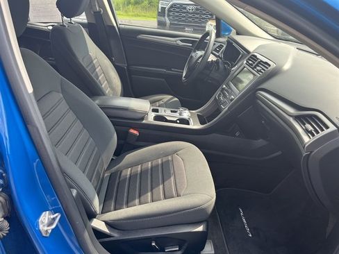 Used 2020 Ford Fusion SE AWD/4WD image 36