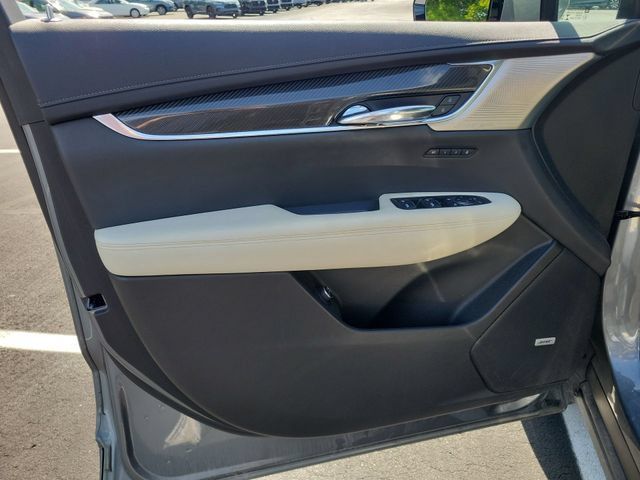 Used 2021 Cadillac XT6 Sport AWD/4WD image 38