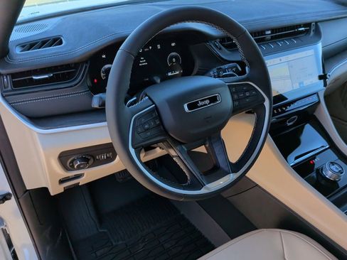 New 2026 Jeep Grand Cherokee Limited w/ Limited Altitude Package image 14