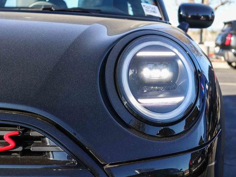 Used 2025 MINI Cooper S FWD image 10
