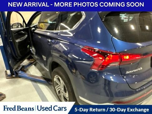 Used 2022 Hyundai Santa Fe SEL w/ Cargo Package AWD/4WD image 2