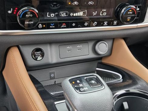 New 2026 Nissan Rogue Platinum AWD/4WD image 19
