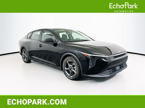 Used 2025 Kia K4 FWD image 1