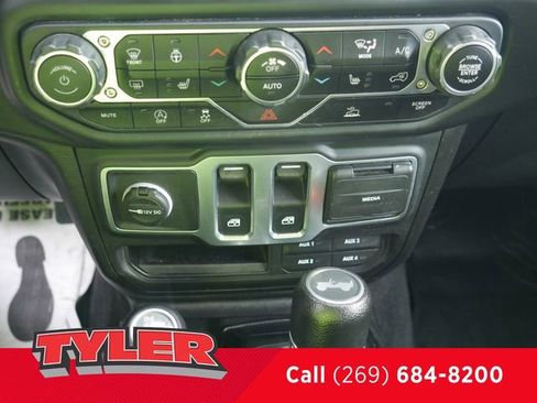 Used 2021 Jeep Wrangler Sport AWD/4WD image 25