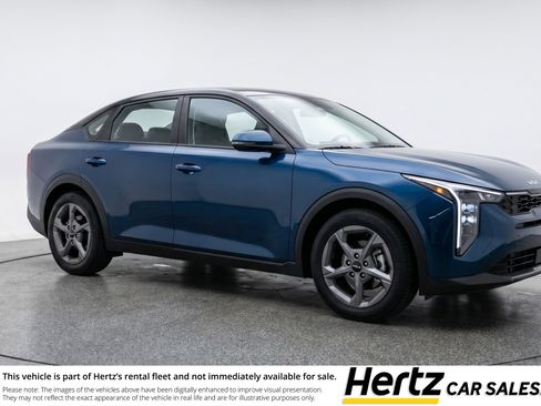 Used 2025 Kia K4 FWD image 1