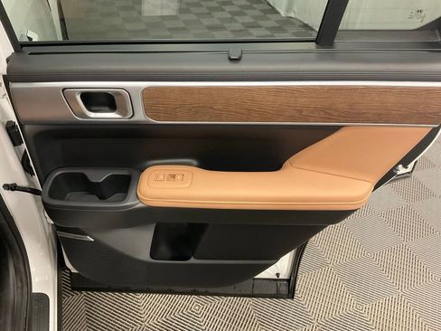 Used 2024 Hyundai Santa Fe Limited image 27