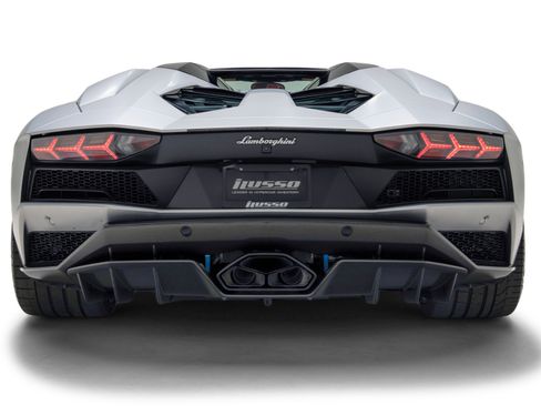 Used 2018 Lamborghini Aventador S AWD/4WD image 5