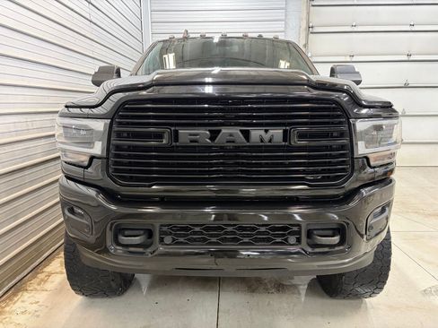 Used 2021 RAM 2500 Laramie w/ Night Edition AWD/4WD image 2