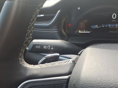 Used 2023 Jeep Grand Cherokee L Laredo image 26