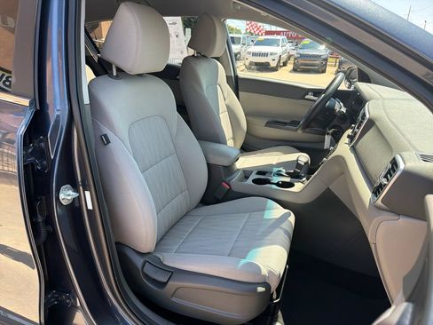 Used 2019 Kia Sportage LX FWD image 22