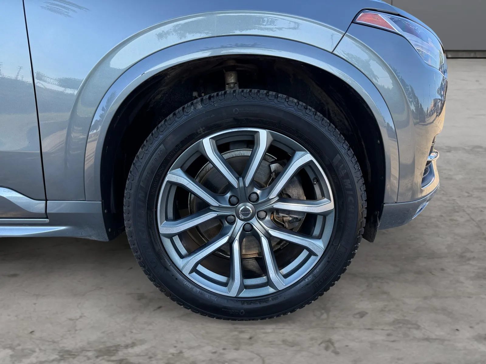 Used 2019 Volvo XC90 T5 Momentum AWD/4WD image 45