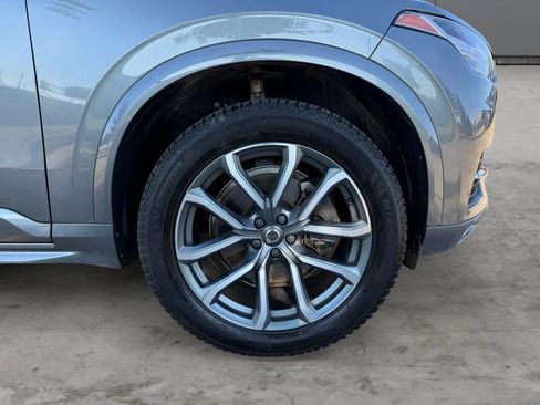 Used 2019 Volvo XC90 T5 Momentum w/ Multimedia Package AWD/4WD image 45