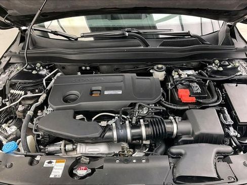 Used 2019 Honda Accord Touring image 29