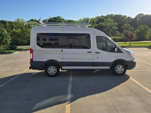 Used 2017 Ford Transit 150 XLT RWD image 5