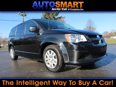 Used 2019 Dodge Grand Caravan SE image 1