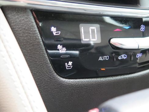 Used 2018 Cadillac CT6 Luxury AWD/4WD image 15