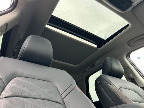 New 2025 Nissan Pathfinder Platinum image 20