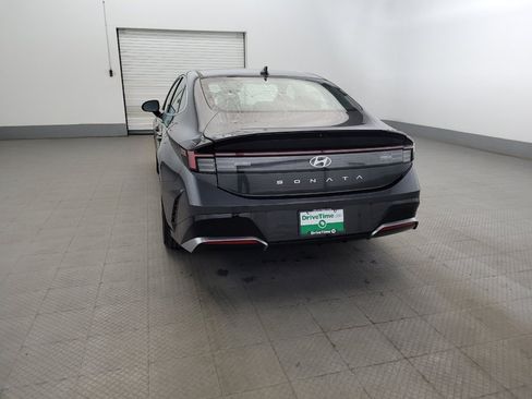 Used 2025 Hyundai Sonata SEL FWD image 6