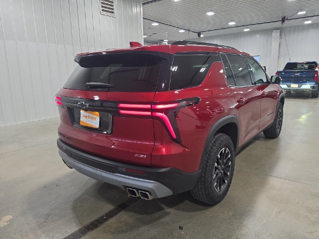 Used 2025 Chevrolet Traverse Z71 w/ Driver Confidence Package AWD/4WD image 8