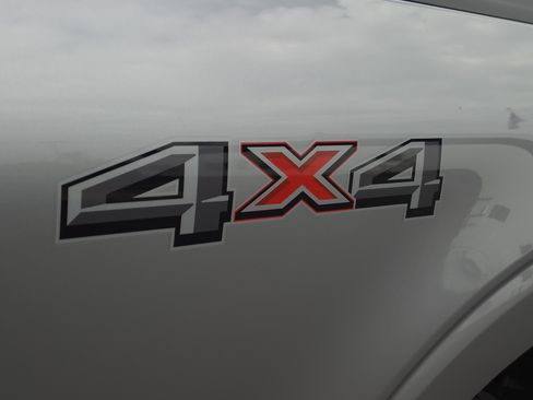 Used 2021 Ford F150 Lariat image 6