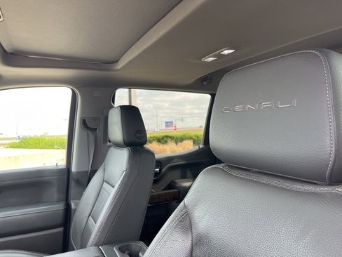 Used 2021 GMC Sierra 1500 Denali w/ Denali Ultimate Package image 13