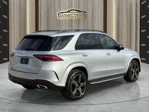 Used 2025 Mercedes-Benz GLE 450e 4MATIC w/ AMG Line Exterior image 7