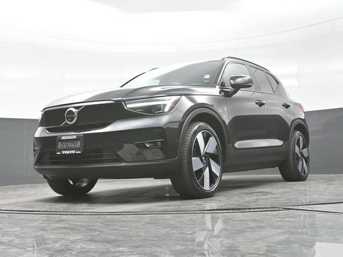 Used 2023 Volvo XC40 Recharge Ultimate w/ Protection Package Premier AWD/4WD image 25
