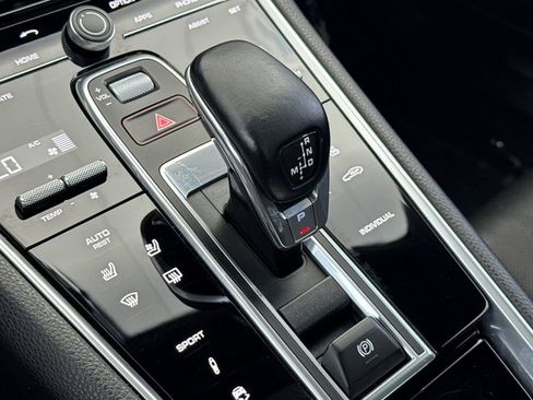 Used 2020 Porsche Panamera 4 w/ Premium Package Plus AWD/4WD image 26