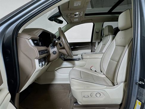 Used 2021 GMC Yukon Denali w/ Denali Premium Package image 20