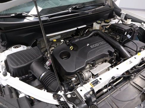 Used 2022 GMC Terrain AT4 w/ Infotainment Package II image 18