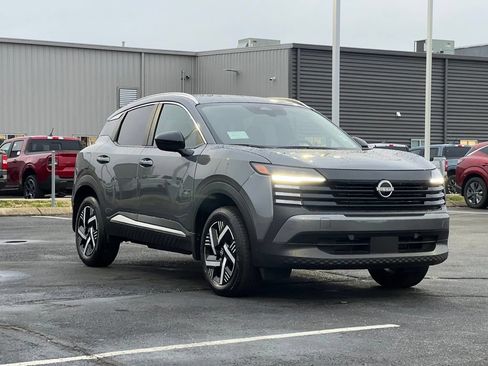 New 2026 Nissan Kicks SV w/ SV Premium Package FWD image 2