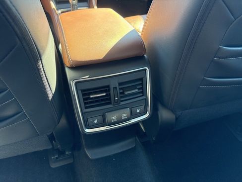 Used 2023 Subaru Forester Touring image 25